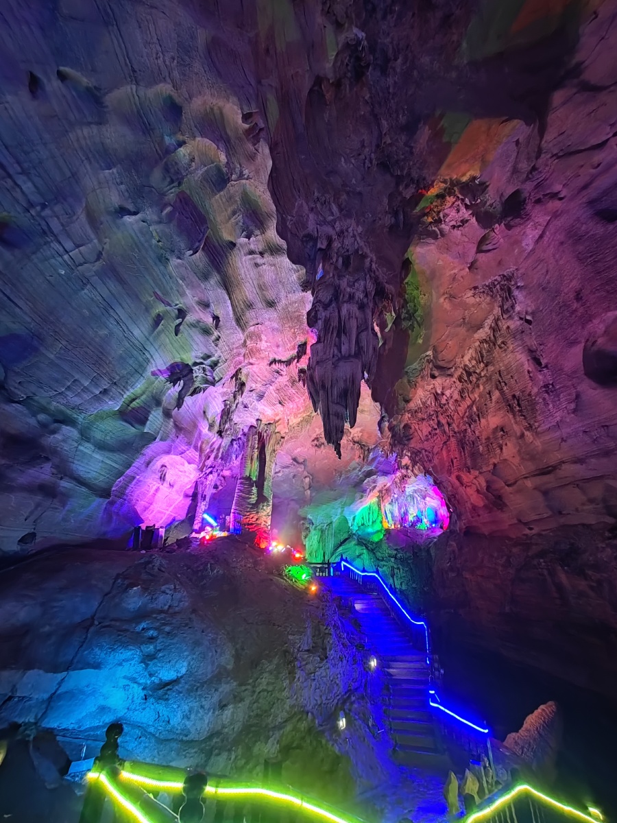 江西省九江市龙宫洞奇幻景区