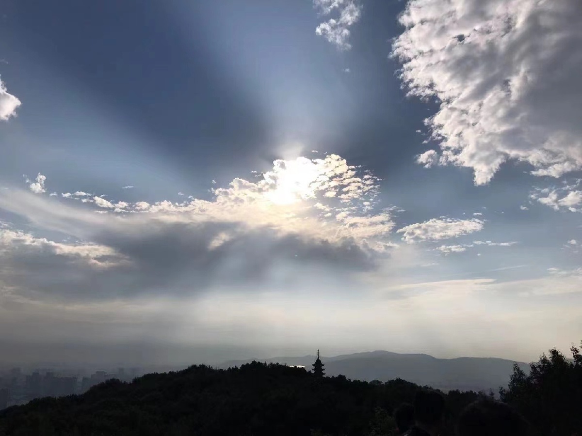 云光- frankxo - 图虫