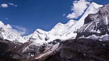 央迈勇的四座山峰