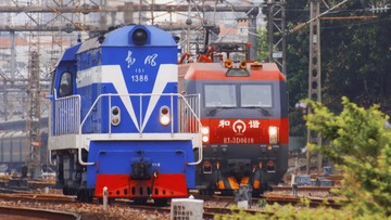 921576