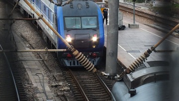 933559