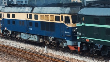 923579