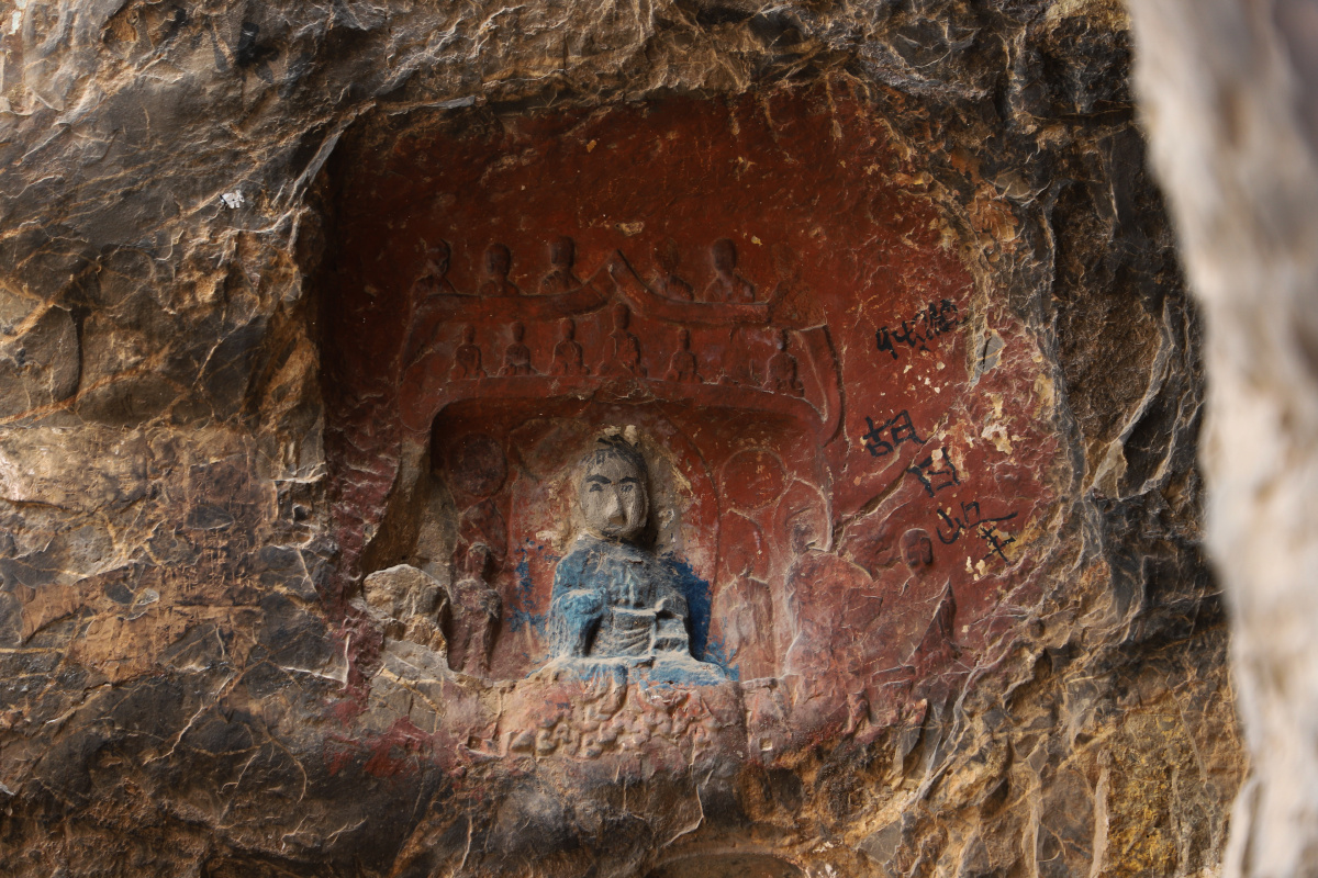 洛阳十大石窟寺之虎头寺石窟