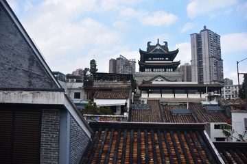 148020