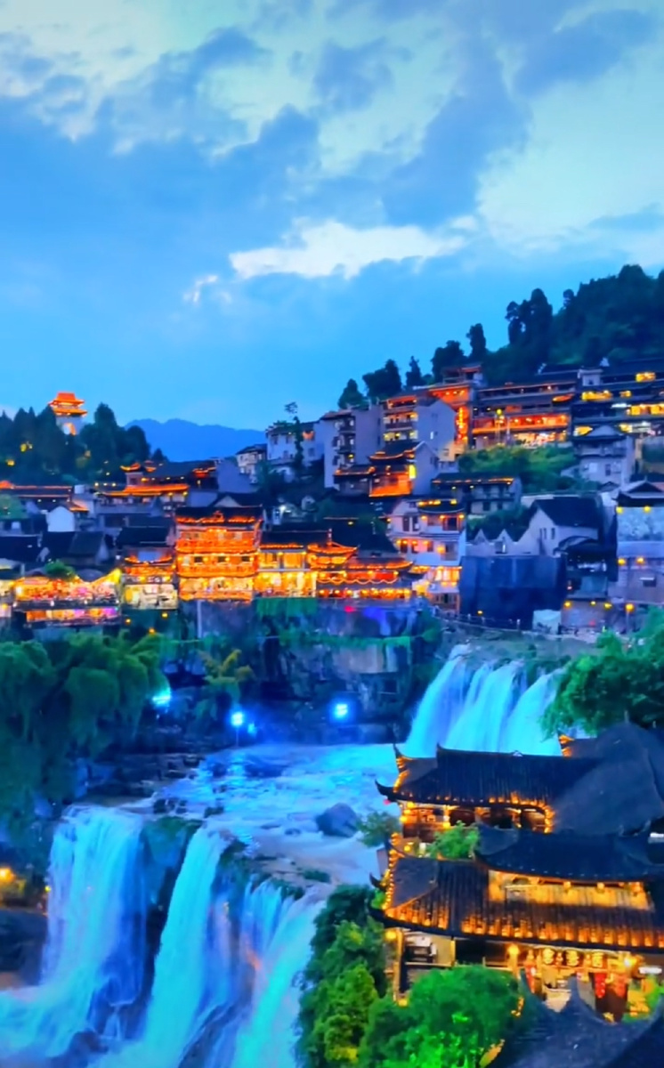 凤凰古城欢迎您