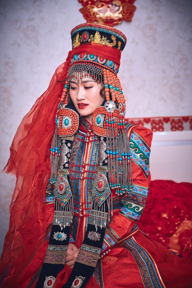 蒙古族结婚蒙古袍