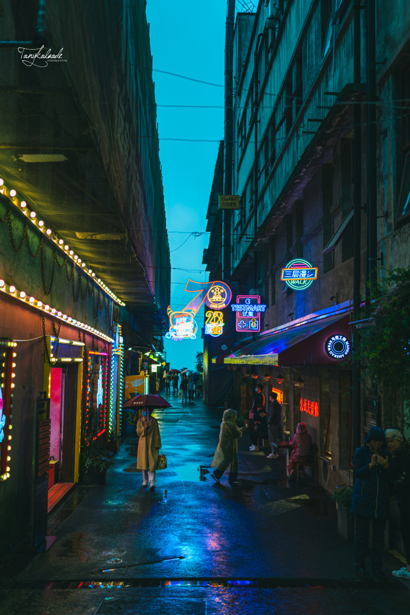 巷子有故事我们都是城市探险家重庆印象圈卖图晒单分享光街道城市霓虹