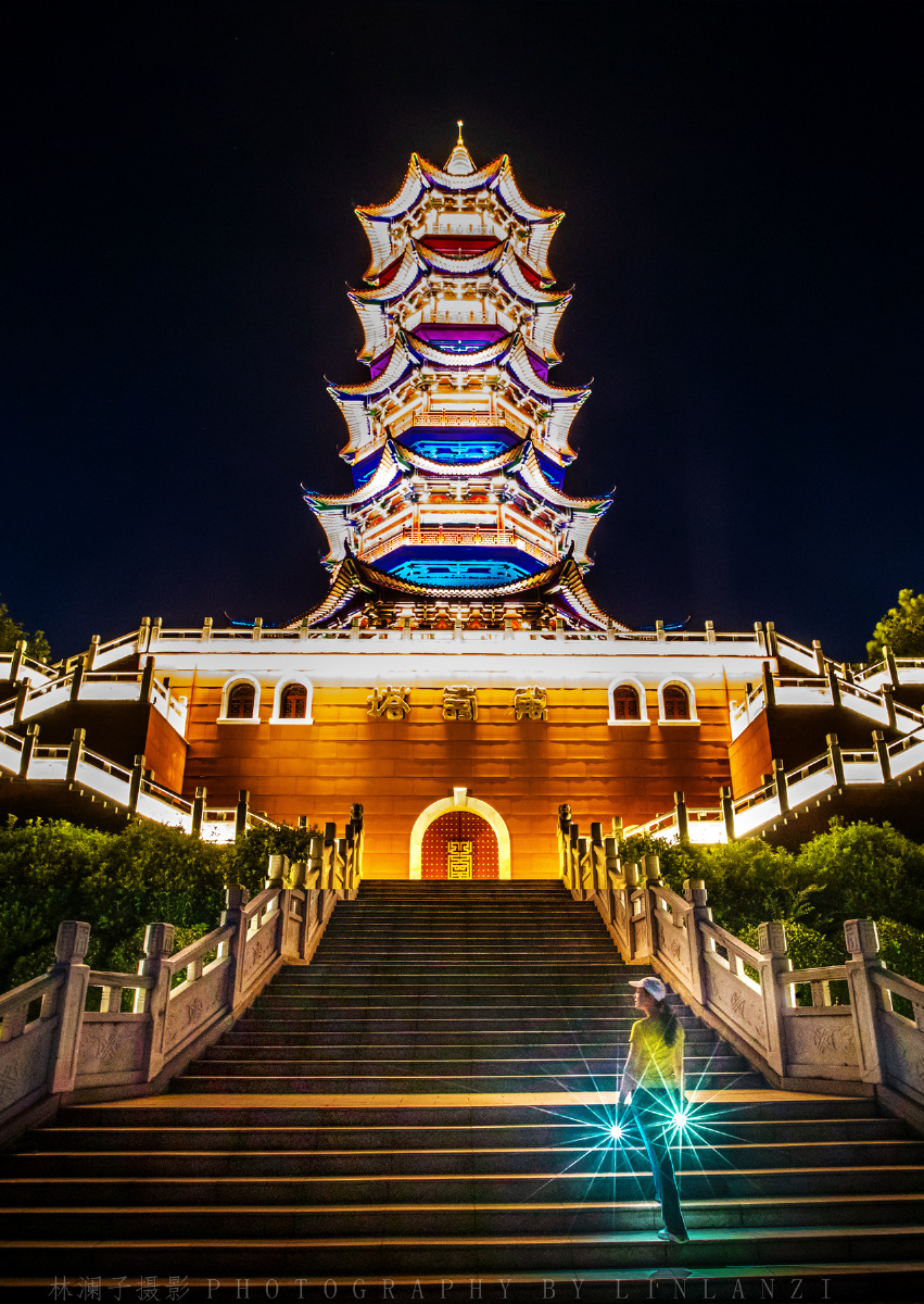 江西南昌象湖公园万寿塔