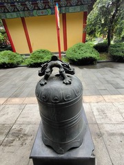 115633
