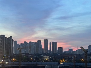 F7AF0104-4AE4-44C5-9921-F5AC35AF814D/L0/001