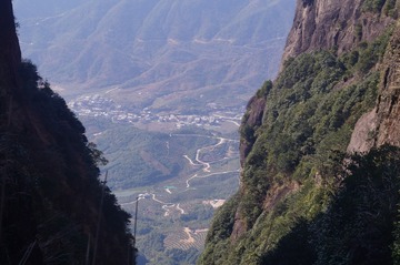 AABAF5A5-2B38-458A-B130-55A92DBC5FDF/L0/001