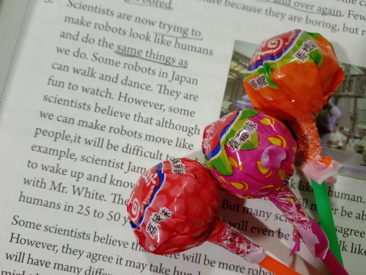 有人偏爱草莓味真知棒有人专注收藏旺仔牛奶有人钟情白色手机原来我们