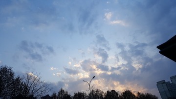 112715