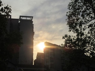 2735472