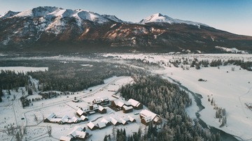 405460