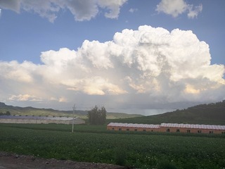 127586