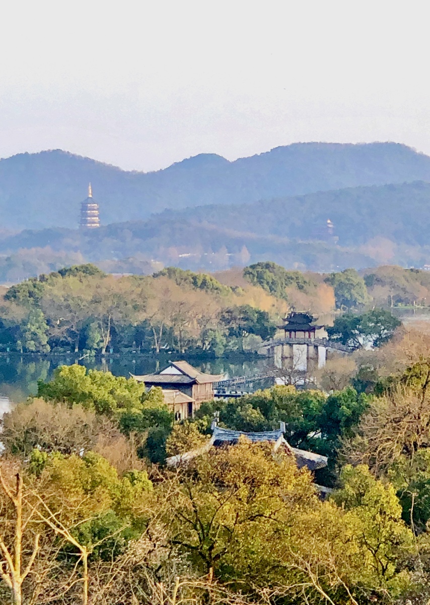 山外青山楼外楼