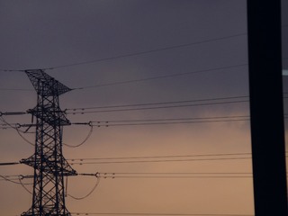 687822