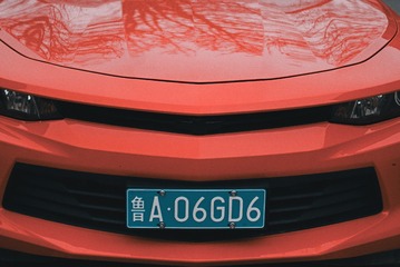 412835