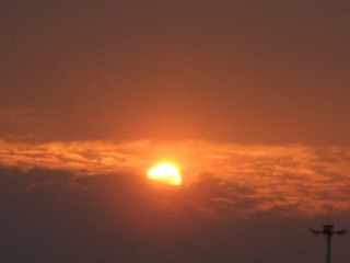 1308183