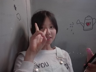 905406