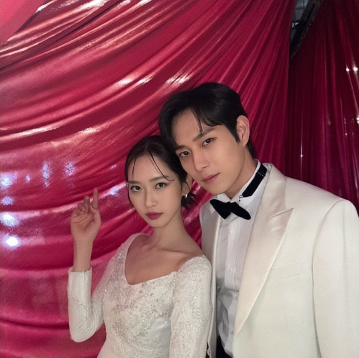 顶楼双胞胎锡京x锡勋