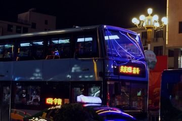 703541