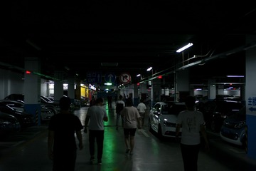 2E8F97D0-4CC0-4A37-ACF4-35315AF900AF/L0/001