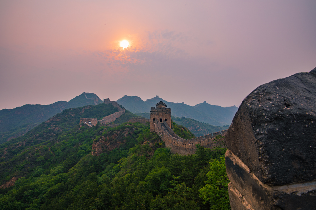 看美丽风景登万里长城