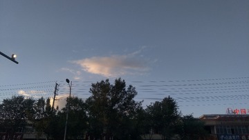 1035587