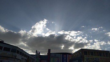 1035601