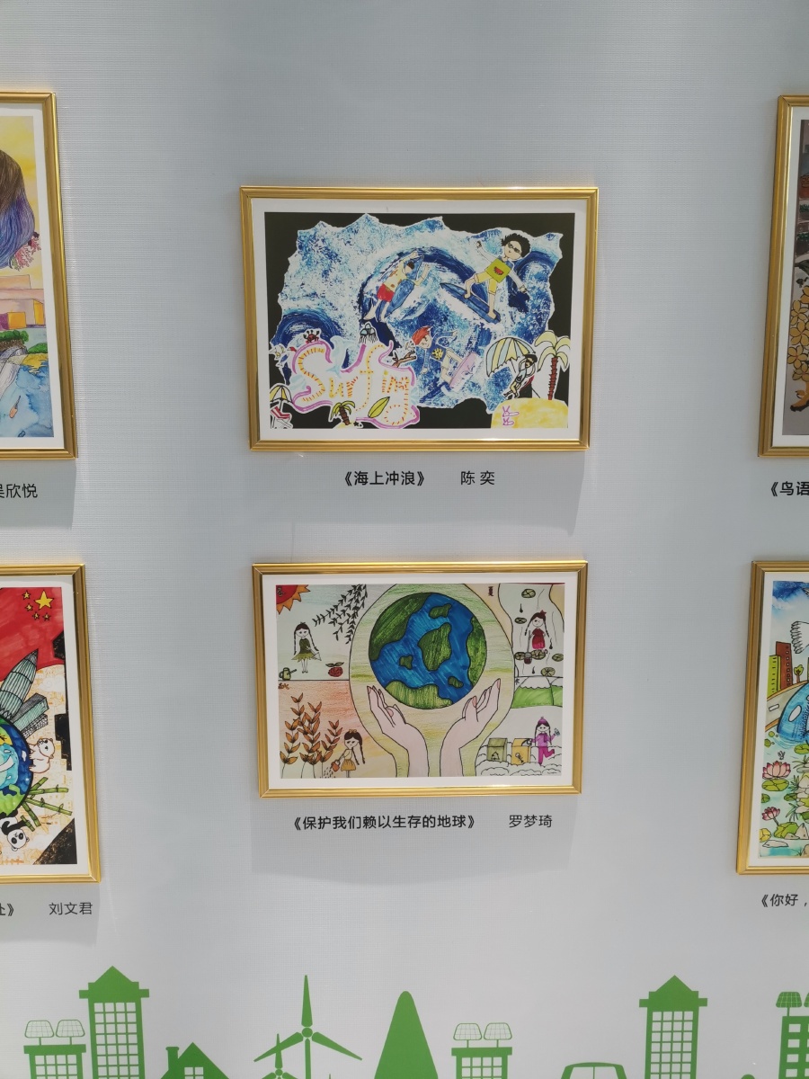小朋友画的太好了都被展出来了