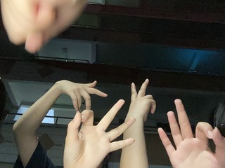 322991