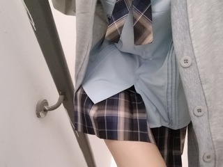 125931