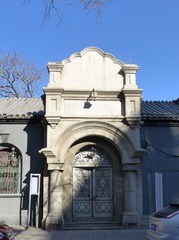 1067742