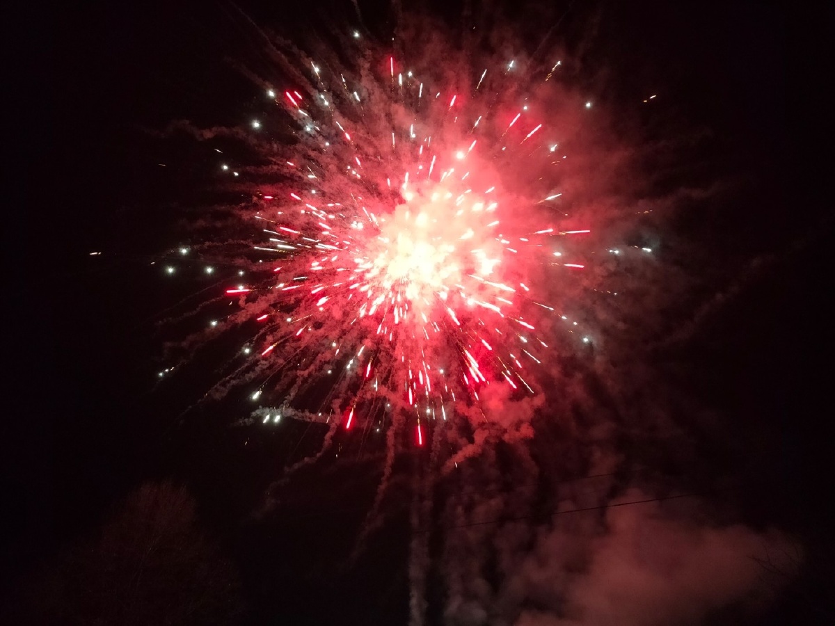 nomatterhowbeautifulthefireworksareitisamoment08