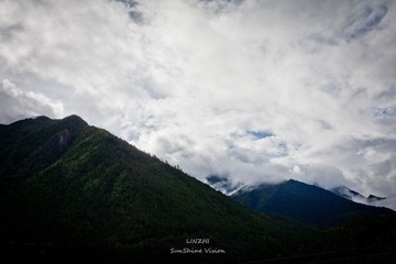 ON THE WAY TO 雅江大峡谷