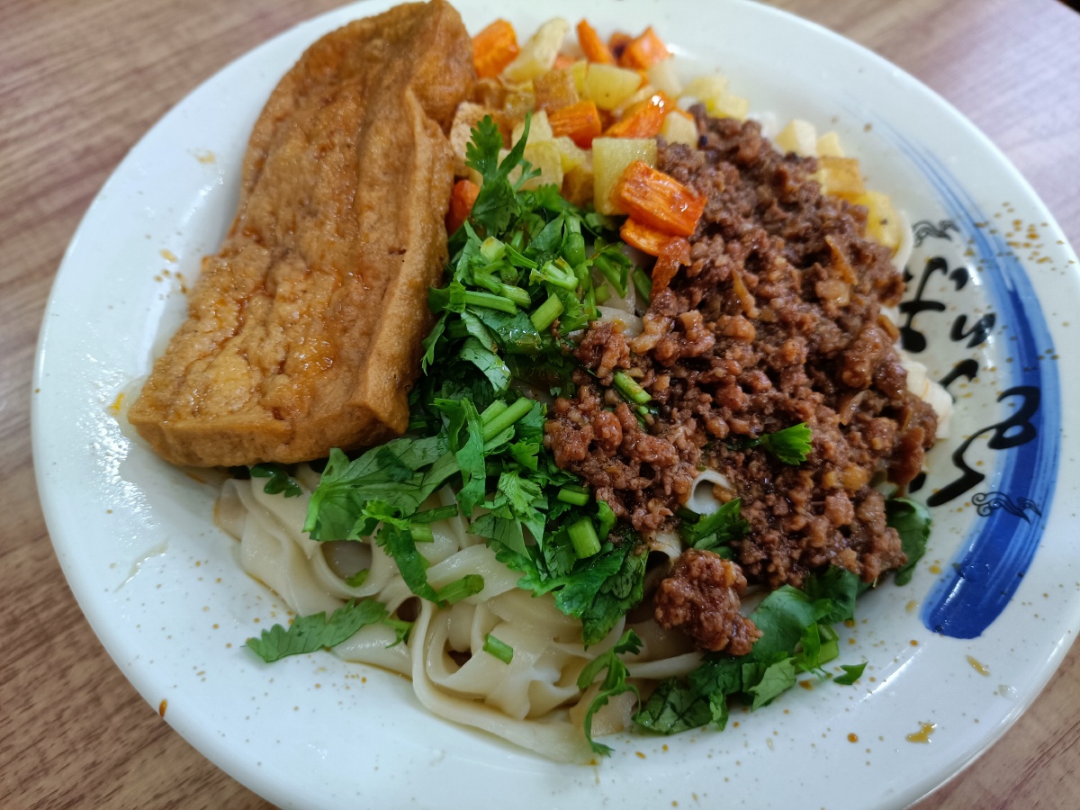 爱吃这口面吃一顿潼关臊子面加卤豆腐