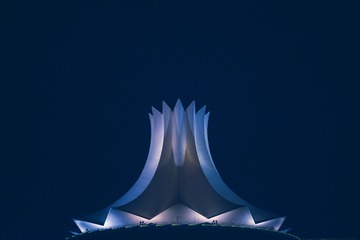 121002