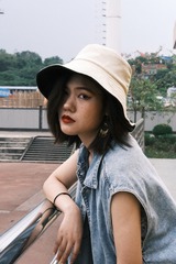 6D5333FD-2F2E-4AD8-94C5-B5C78CB02455/L0/001