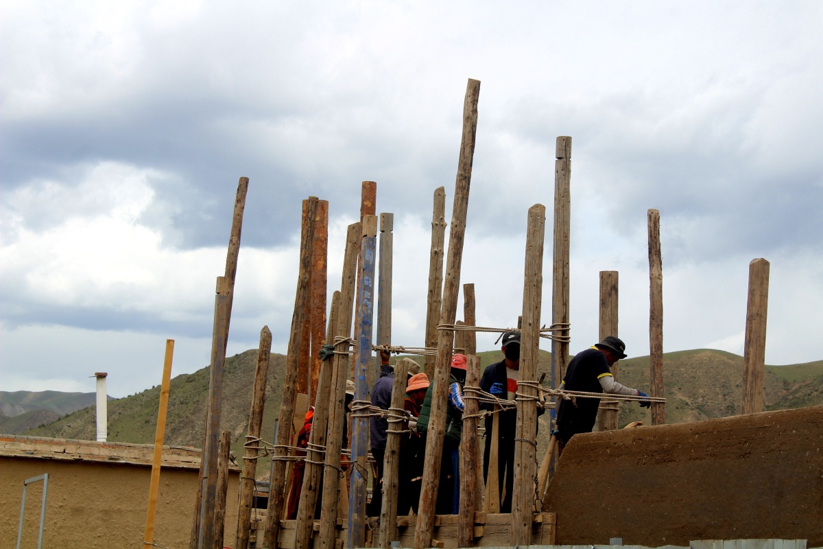 版筑- 世界很精彩待我去看看