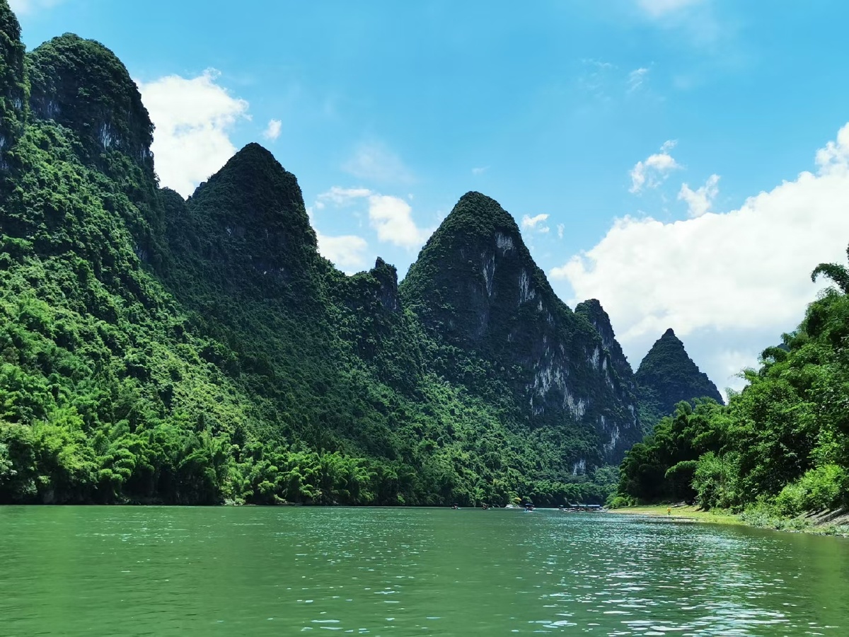 不到桂林就不知道山水有多美真的就像画一样无法用言语表达