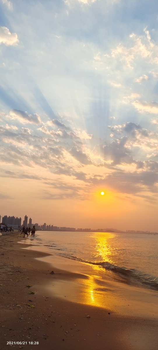 落日余晖映晚霞一抹夕阳美如画