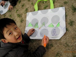 画画的孩子