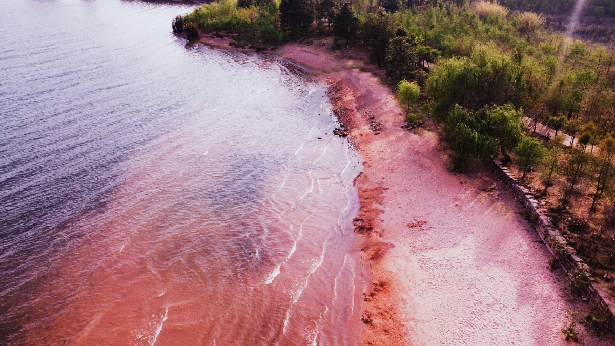 云南澄江的网红红沙滩和月亮公园,最后一张飞机原图 - 手机摄影党朵朵