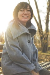 眼袋女NANA，瓦咔咔