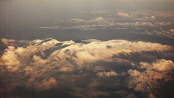 亚平宁半岛上空