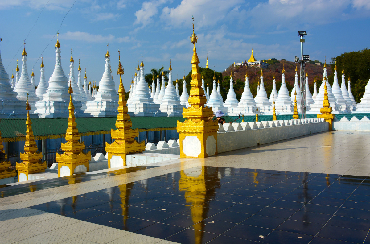 缅甸山达穆尼佛塔群
