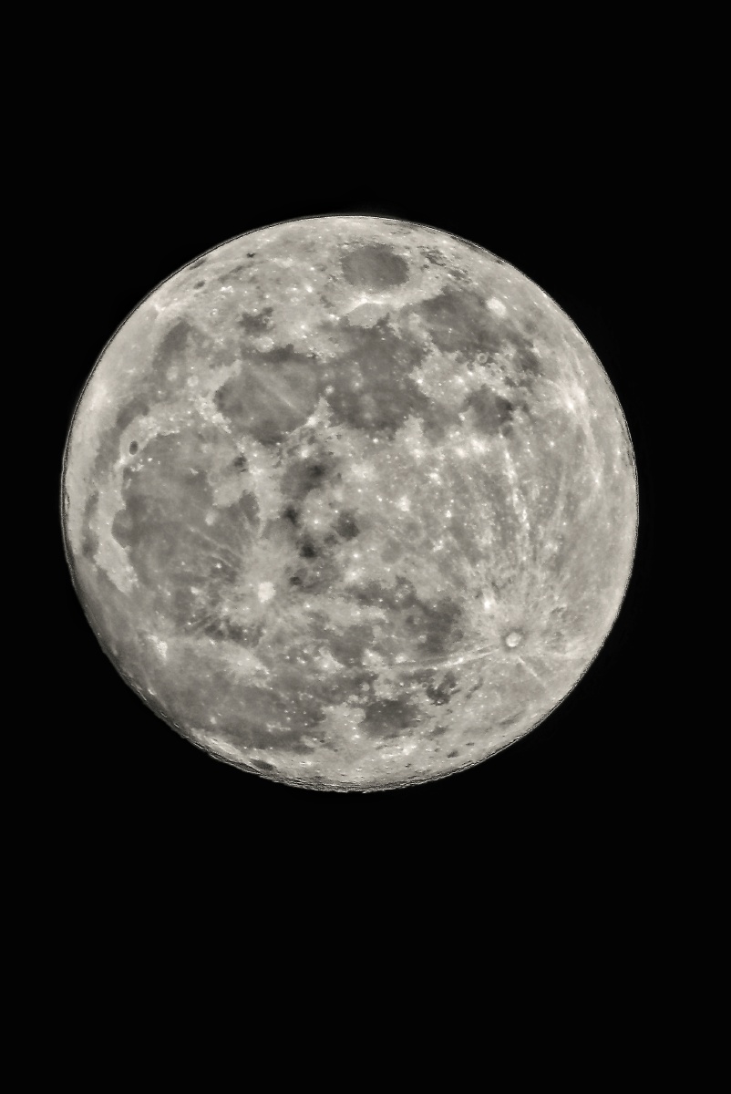 农历十月十四的月亮