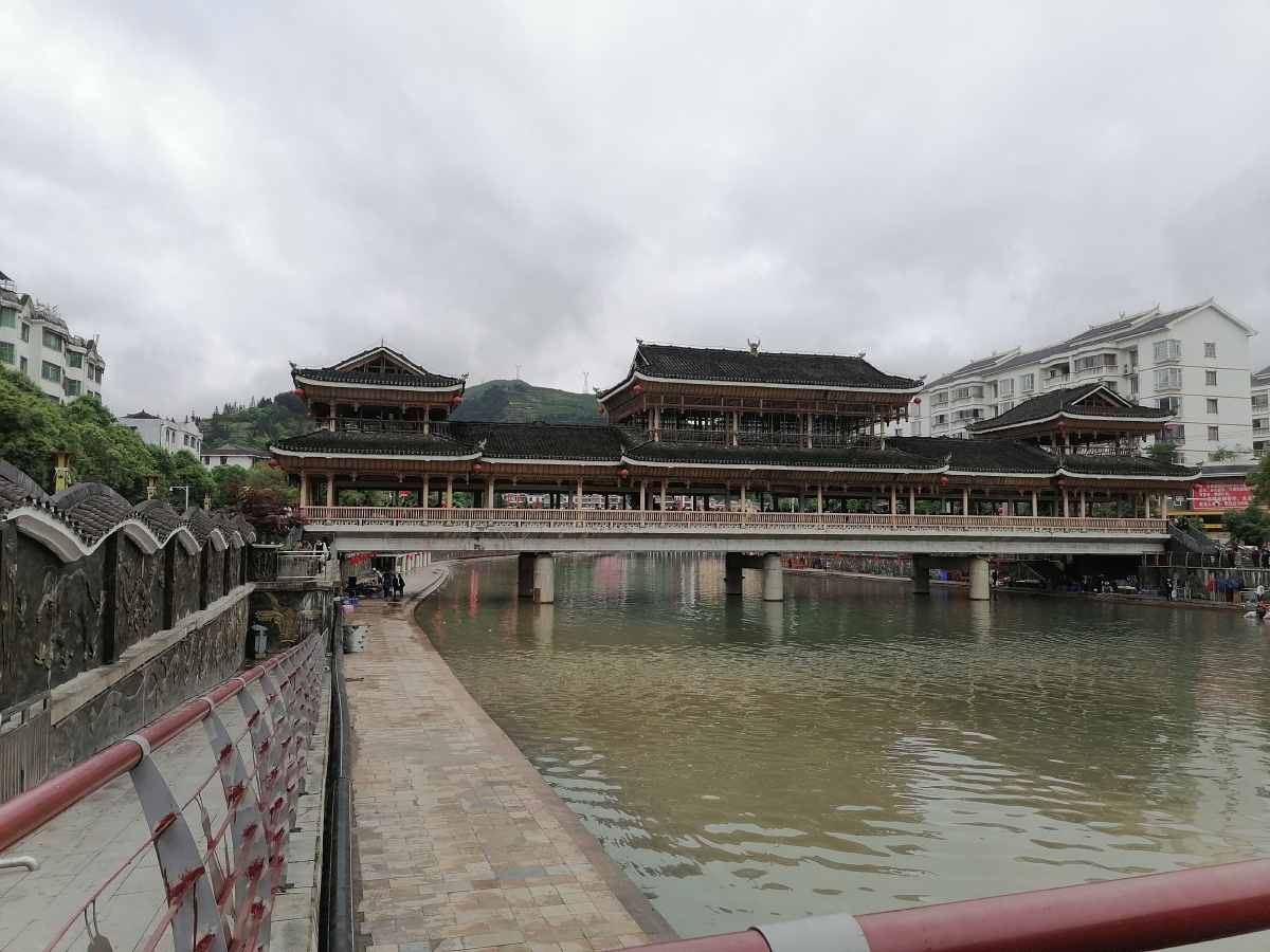 中国贵州台江东方情人节少数民族传统文化风景苗族服饰风雨桥
